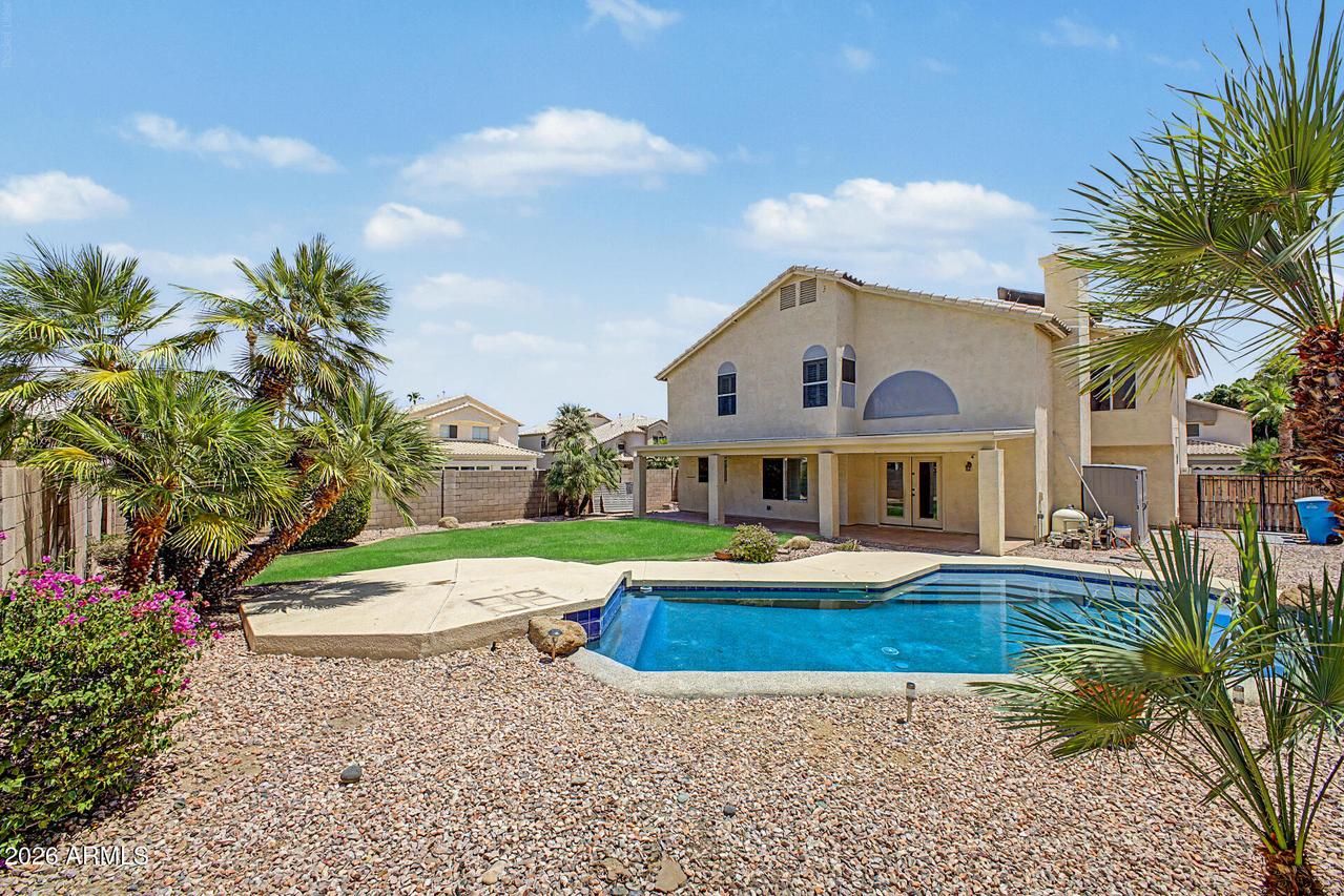 724 W Sandra Ter., Phoenix, AZ 85023