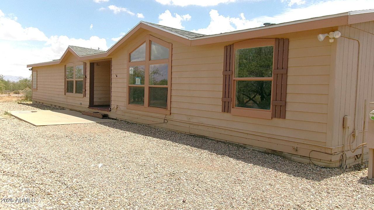 2738 N Calle Tercero, Huachuca City, AZ 85616