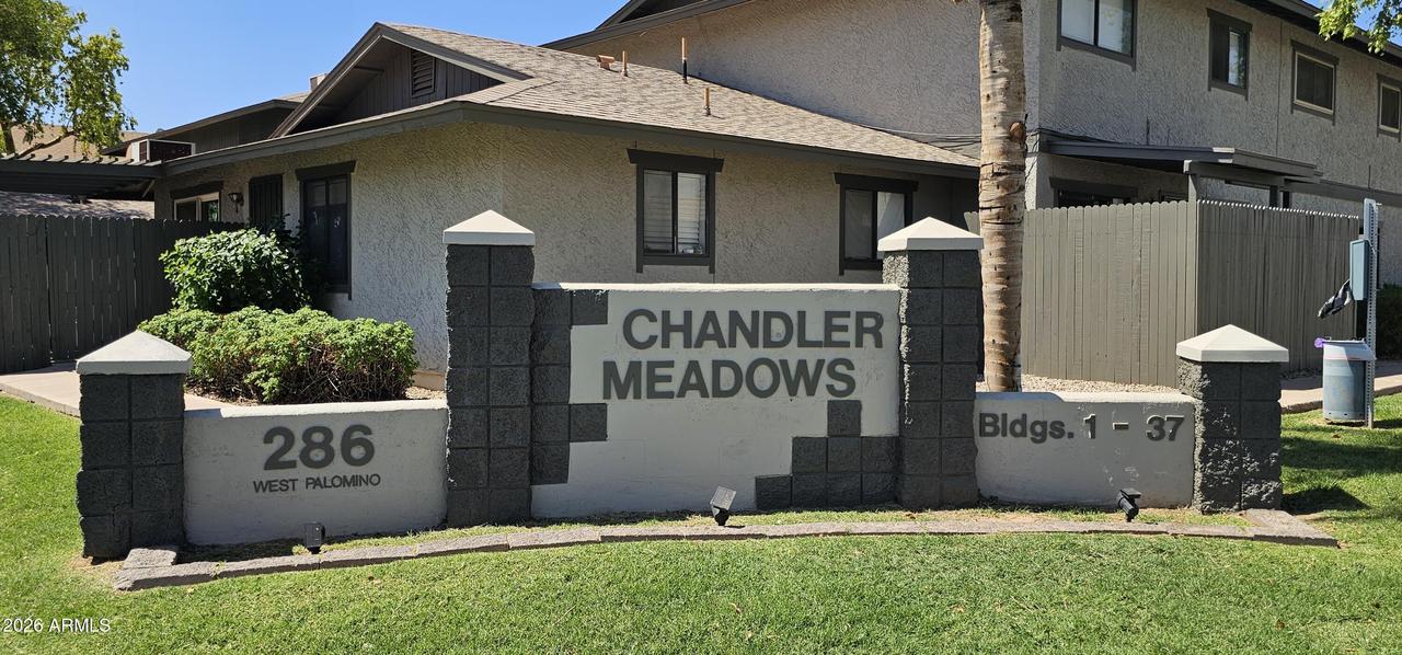 286 W Palomino Dr. #120, Chandler, AZ 85225