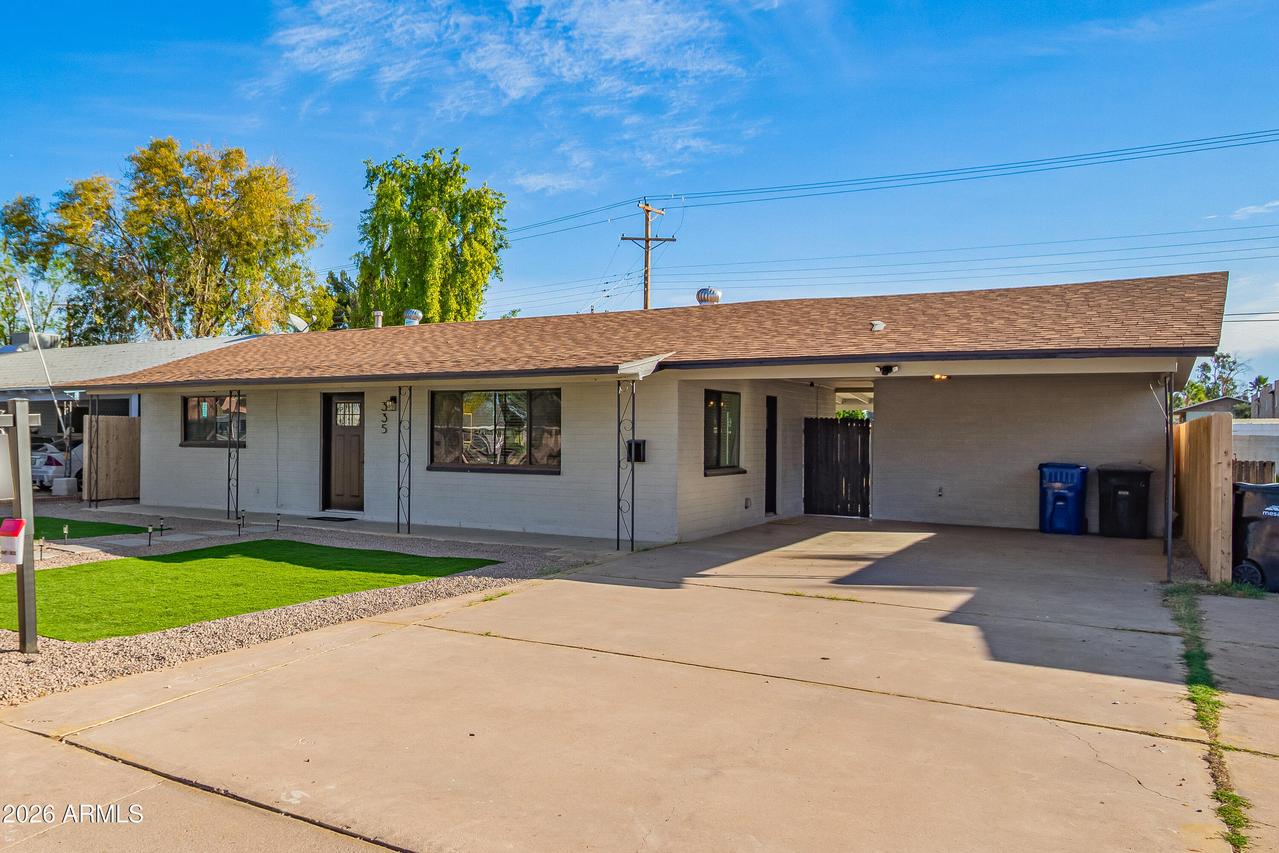 335 S Harris Dr., Mesa, AZ 85204