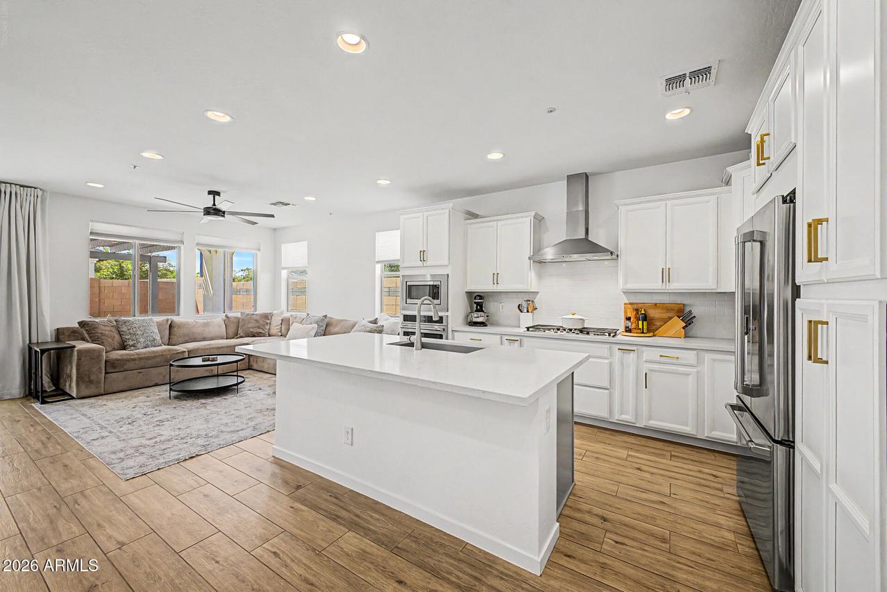 1876 S Huish Dr., Gilbert, AZ 85295