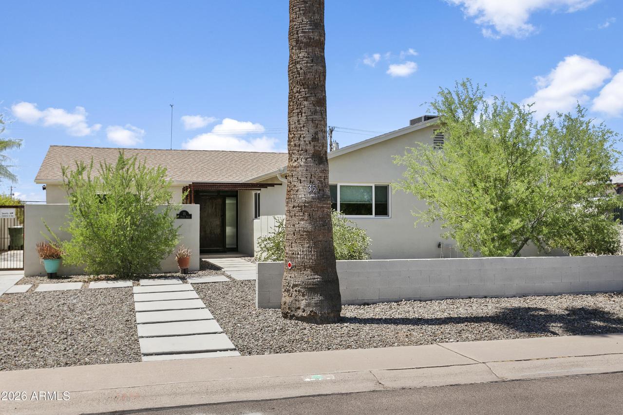 35 E Papago Dr., Tempe, AZ 85288