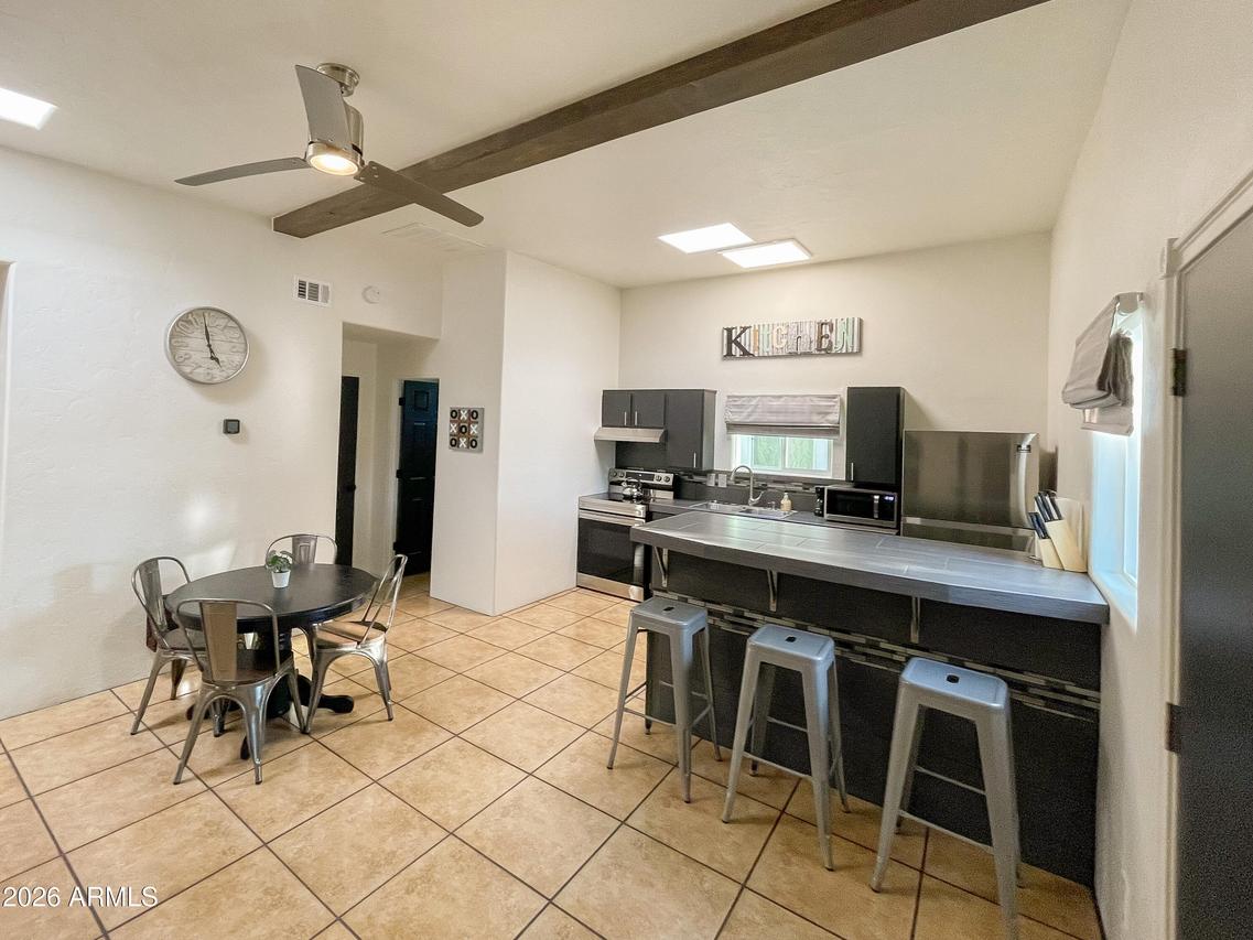 936 E Navajo Rd., Tucson, AZ 85719
