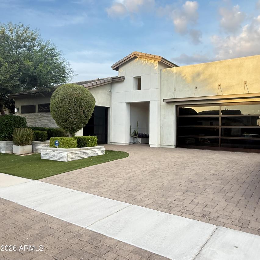 4571 S Pinaleno Dr., Chandler, AZ 85249