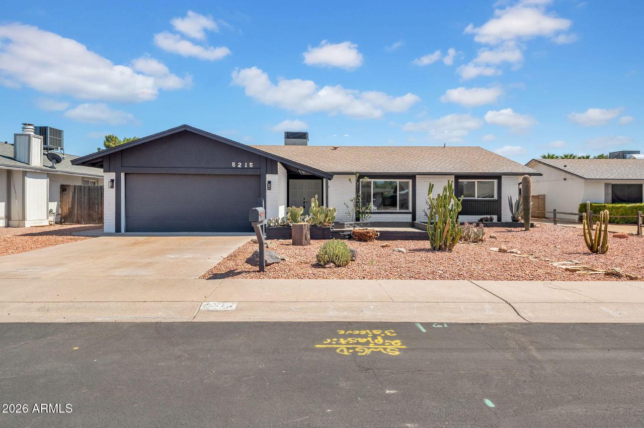 5215 W Hearn Rd., Glendale, AZ 85306