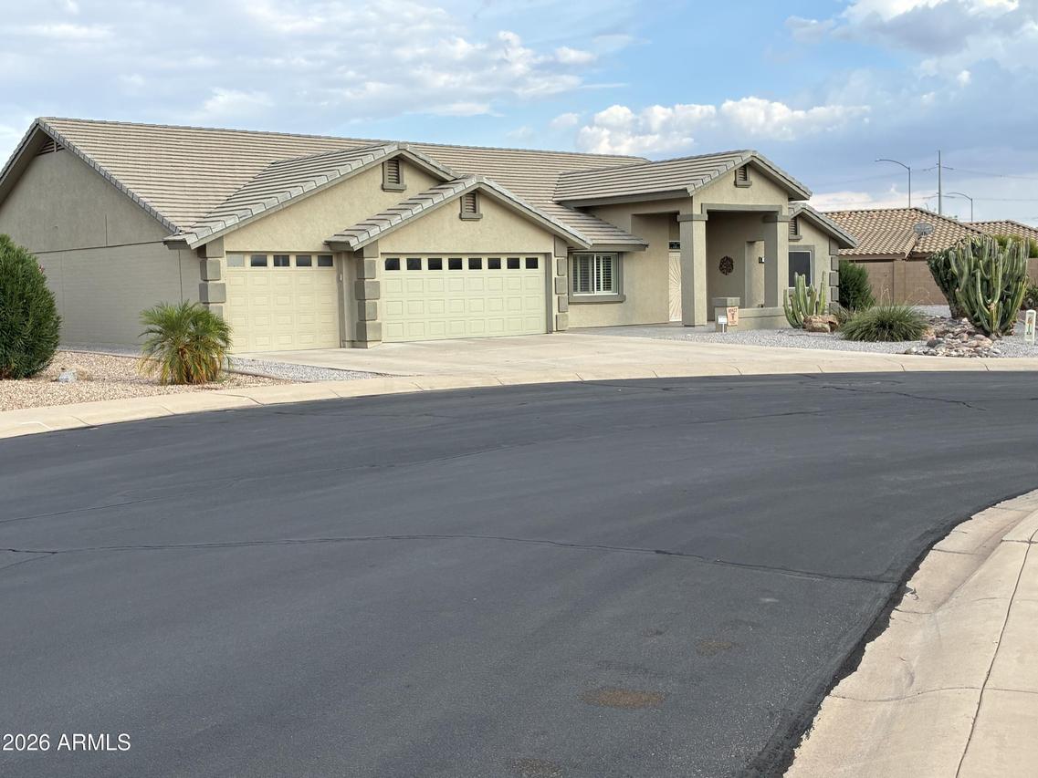 10927 E Ocaso Ave., Mesa, AZ 85212