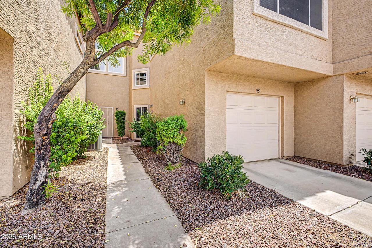 1633 E Lakeside Dr. #135, Gilbert, AZ 85234