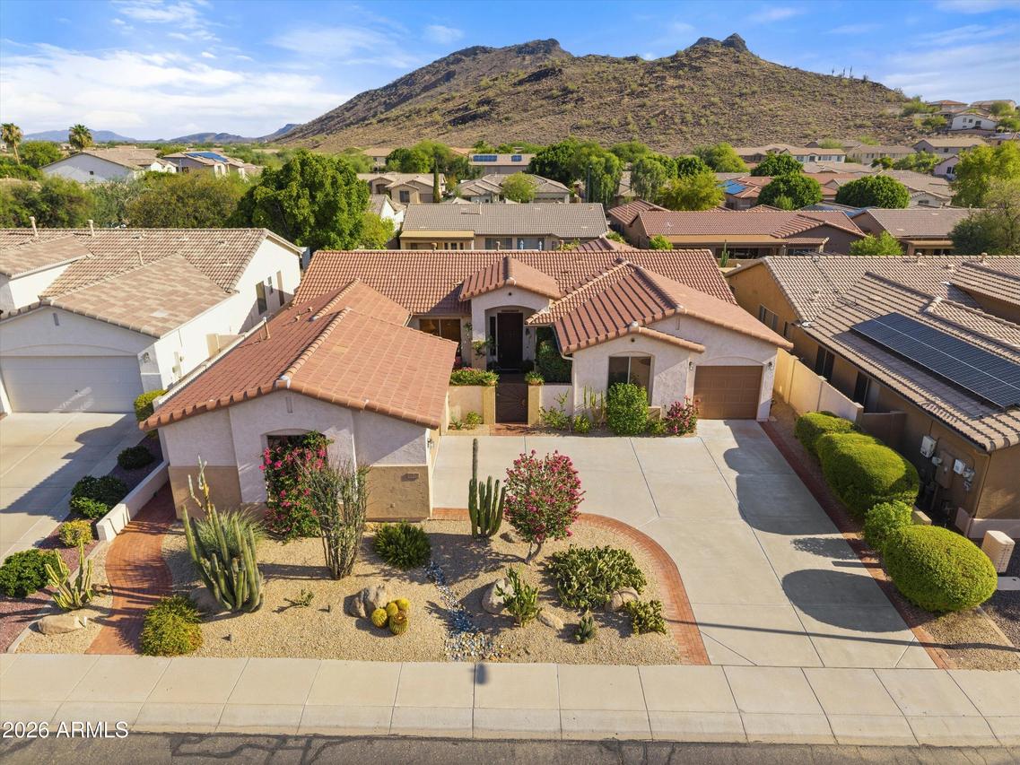 5911 W Hedgehog Pl., Phoenix, AZ 85083