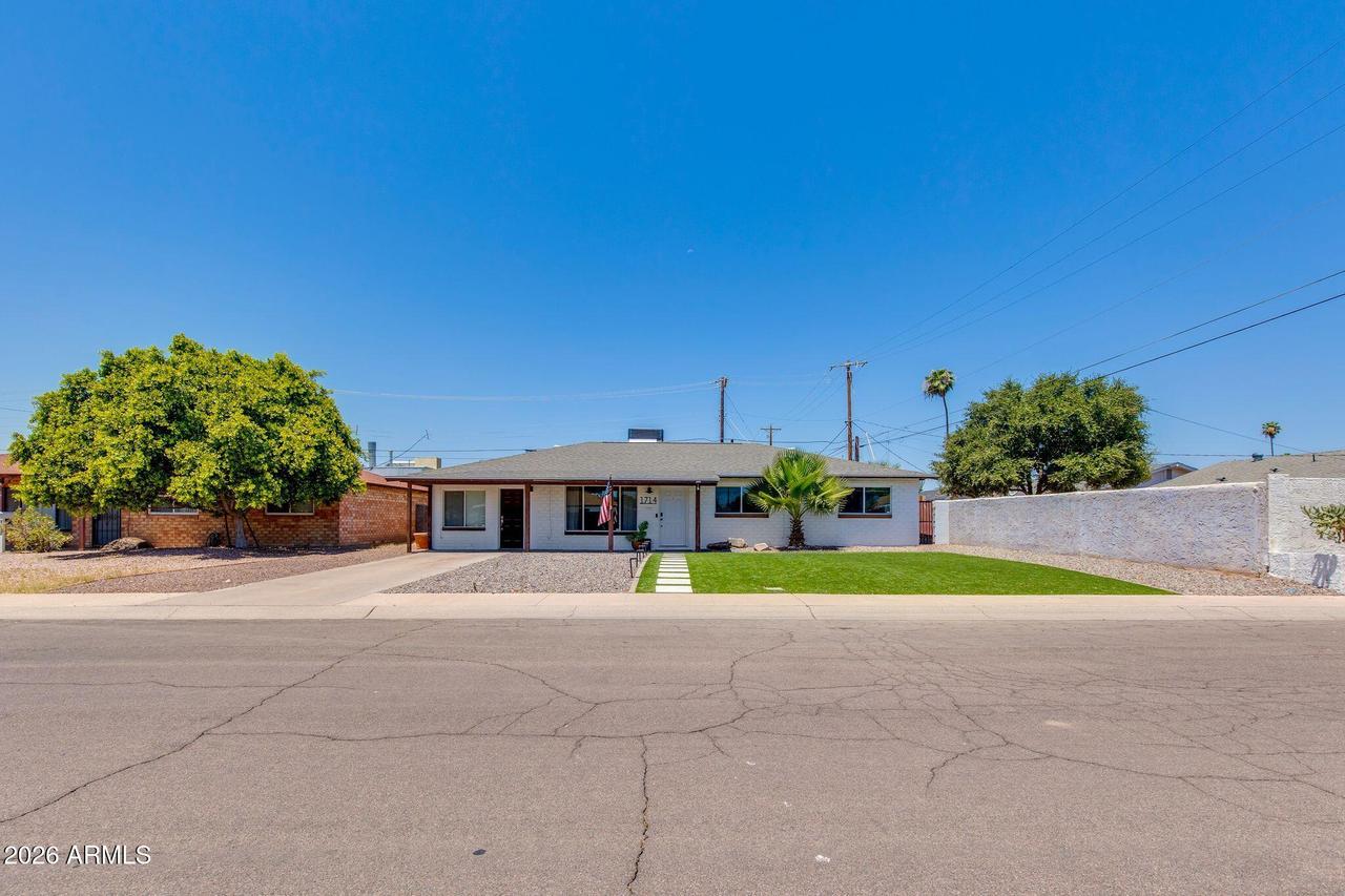 1714 N 73rd St., Scottsdale, AZ 85257