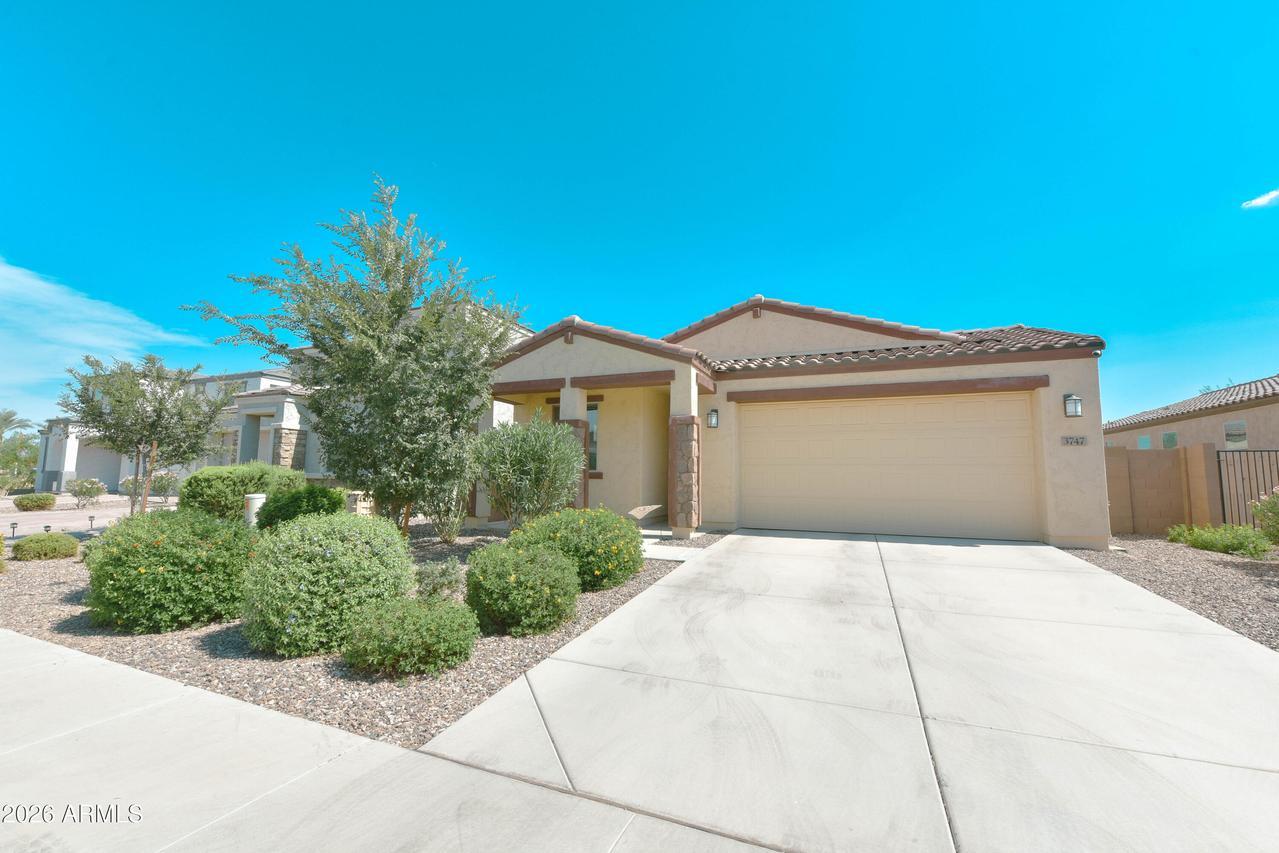 3747 E Woolystar Ln., San Tan Valley, AZ 85140