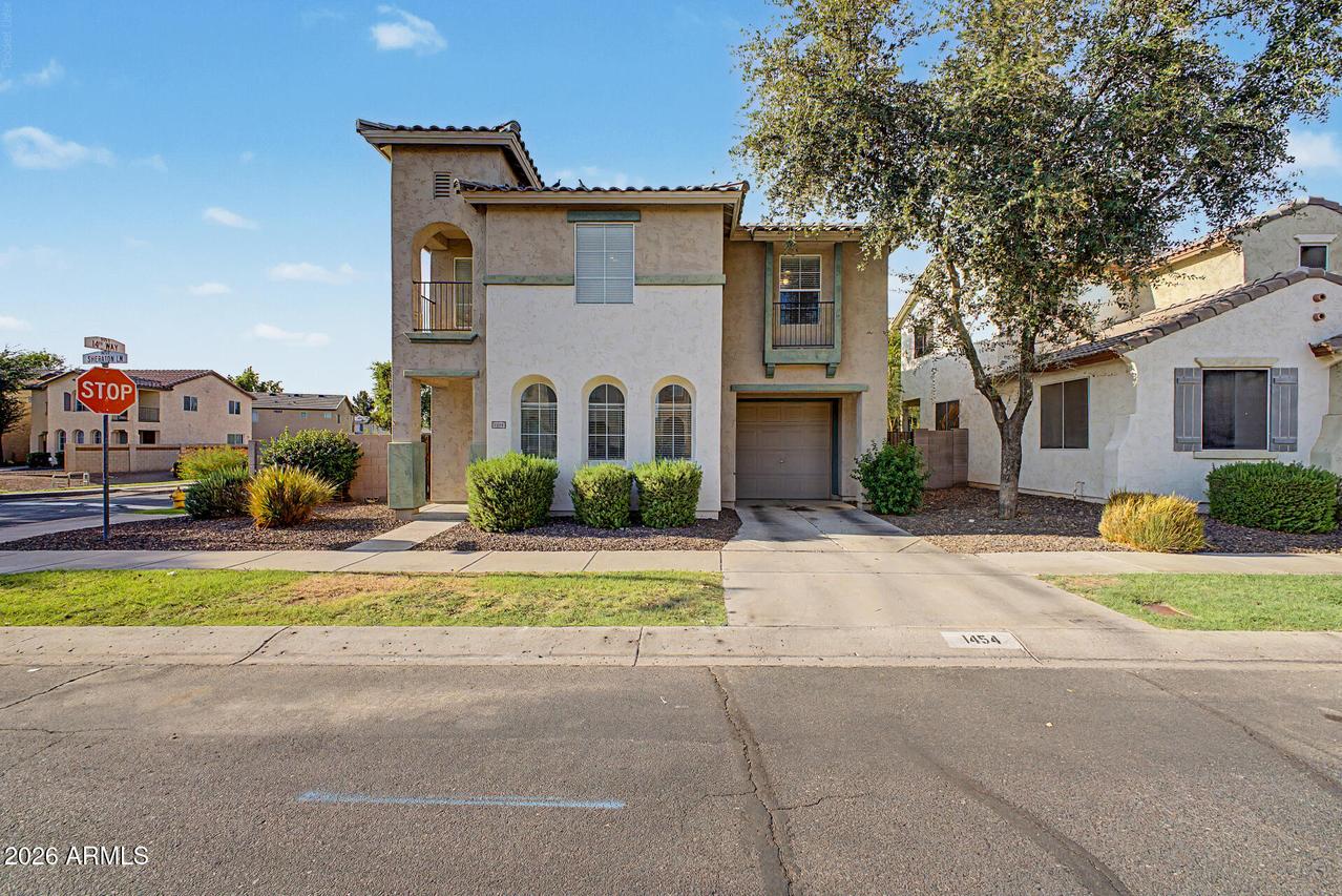 1454 E Sheraton Ln., Phoenix, AZ 85040