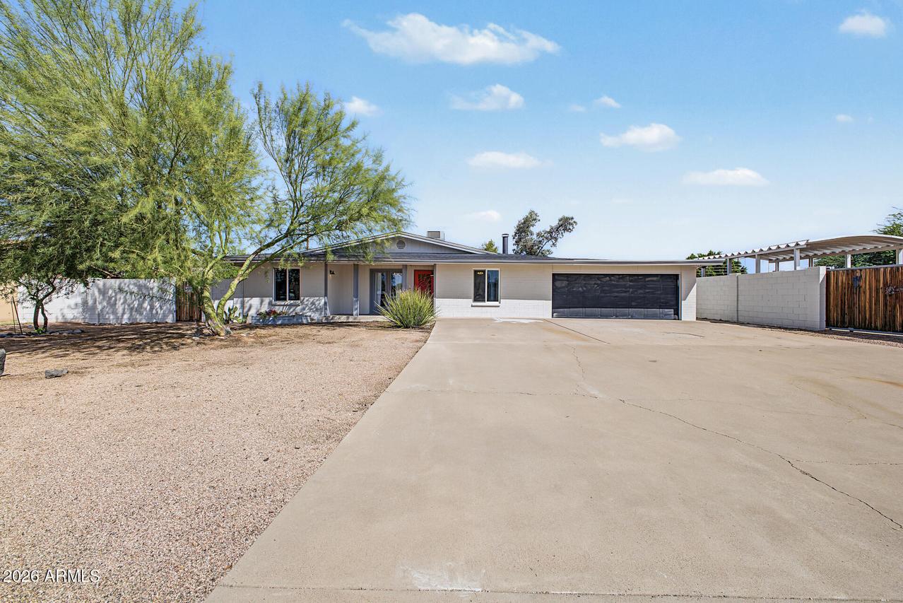 6442 E Princess Dr., Mesa, AZ 85205