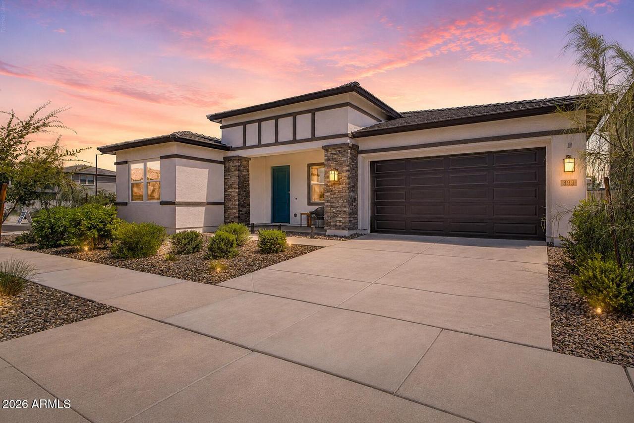 893 W Superstition Dr., San Tan Valley, AZ 85140