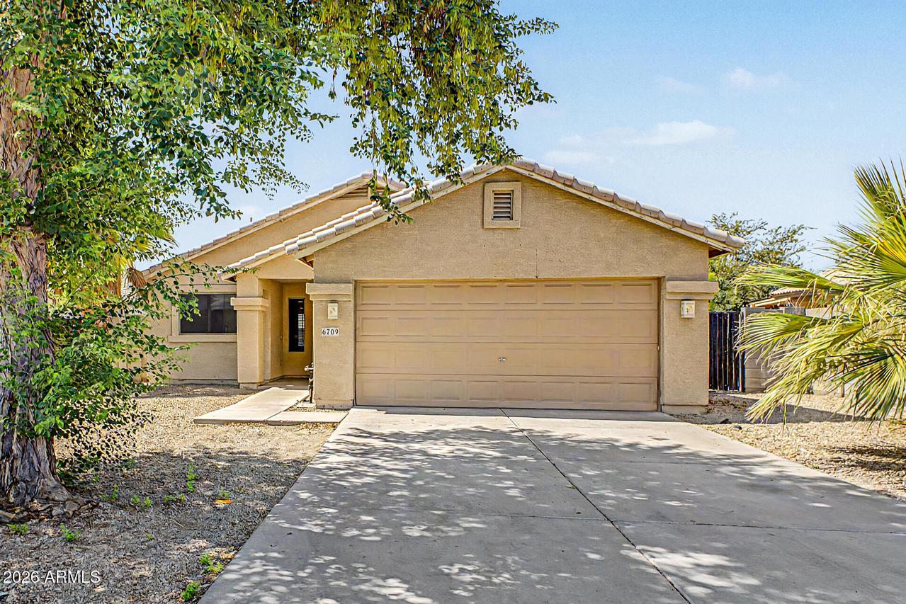 6709 W Luke Ave., Glendale, AZ 85303