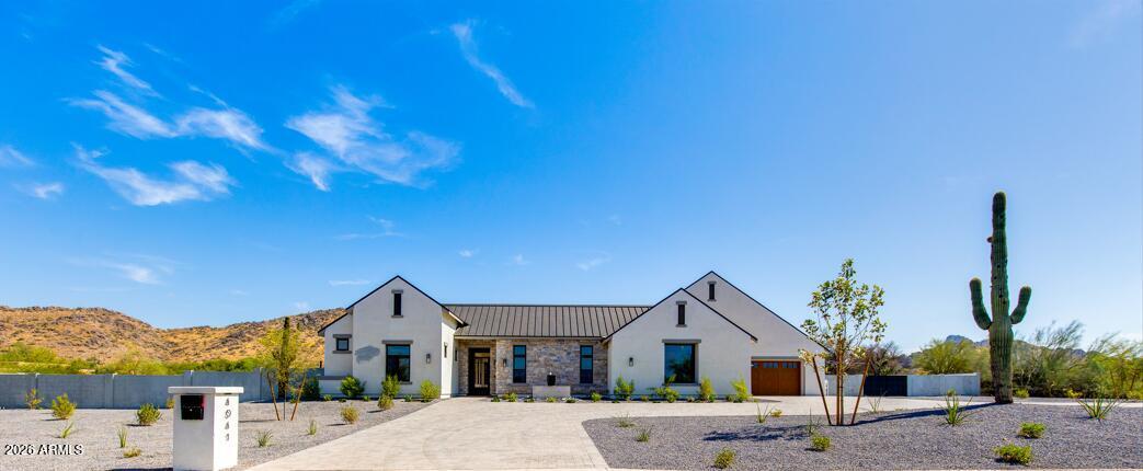 4041 E Mountain View Rd., Phoenix, AZ 85028