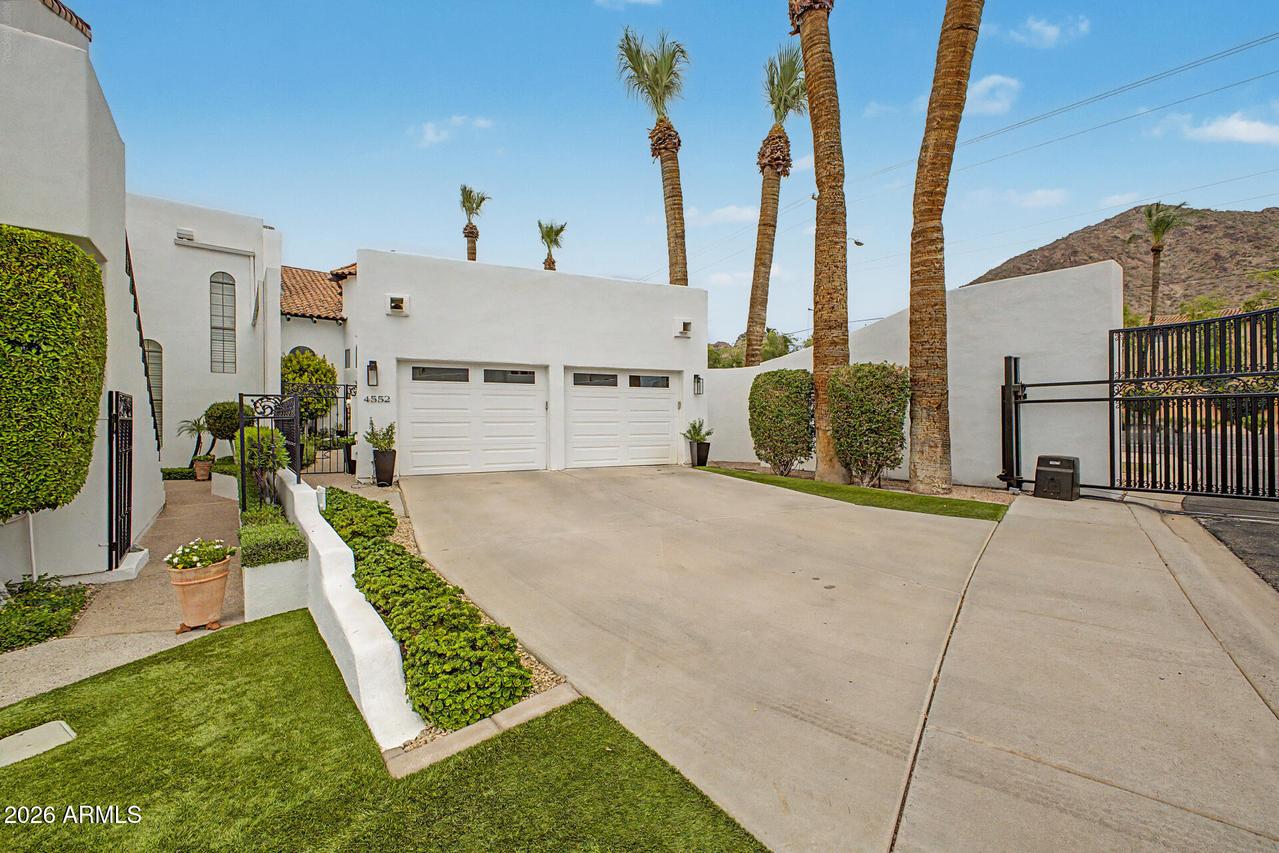 4552 N 52nd Pl., Phoenix, AZ 85018