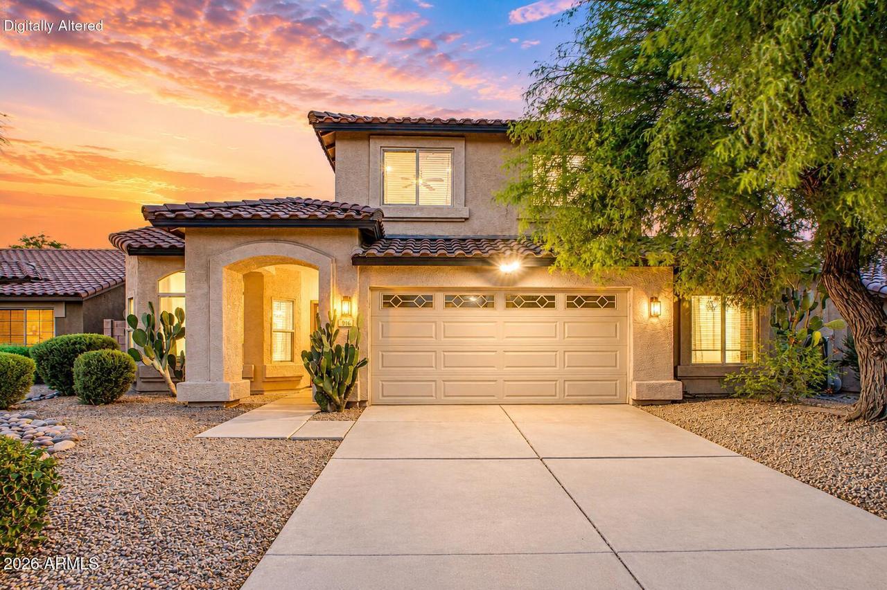 916 E Harwell Rd., Phoenix, AZ 85042