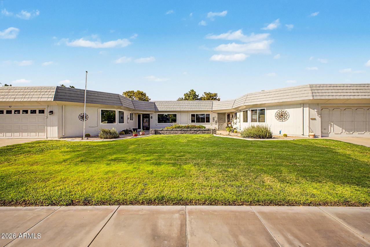 10344 W Hutton Dr., Sun City, AZ 85351