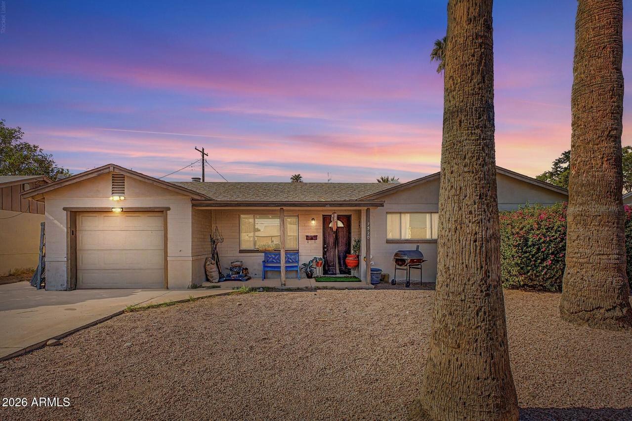 7520 E Roosevelt St., Scottsdale, AZ 85257
