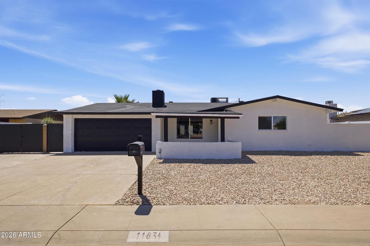 11834 N 49th Ave., Glendale, AZ 85304