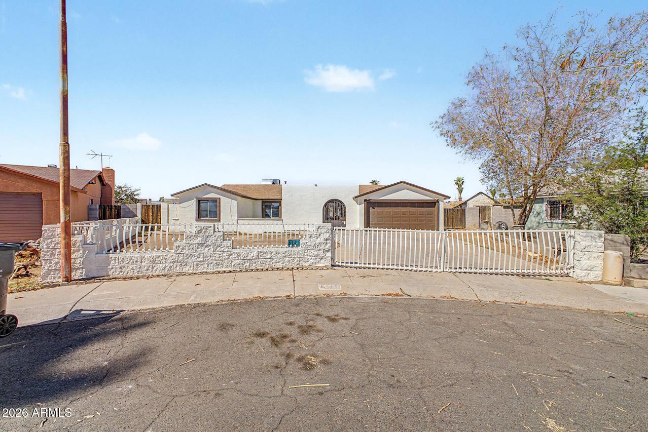 6142 W Cypress St., Phoenix, AZ 85035