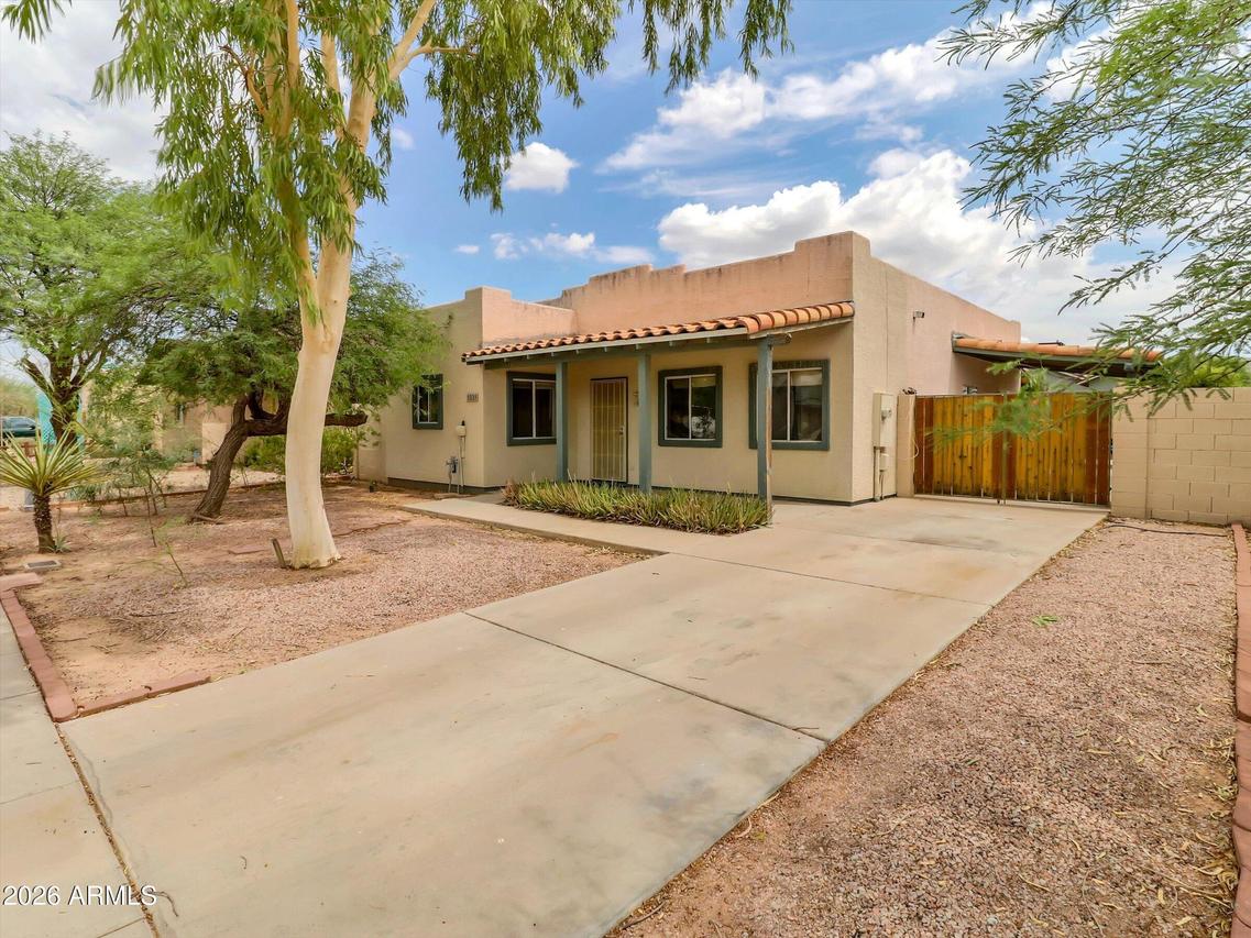 1331 E Apollo Rd., Phoenix, AZ 85042
