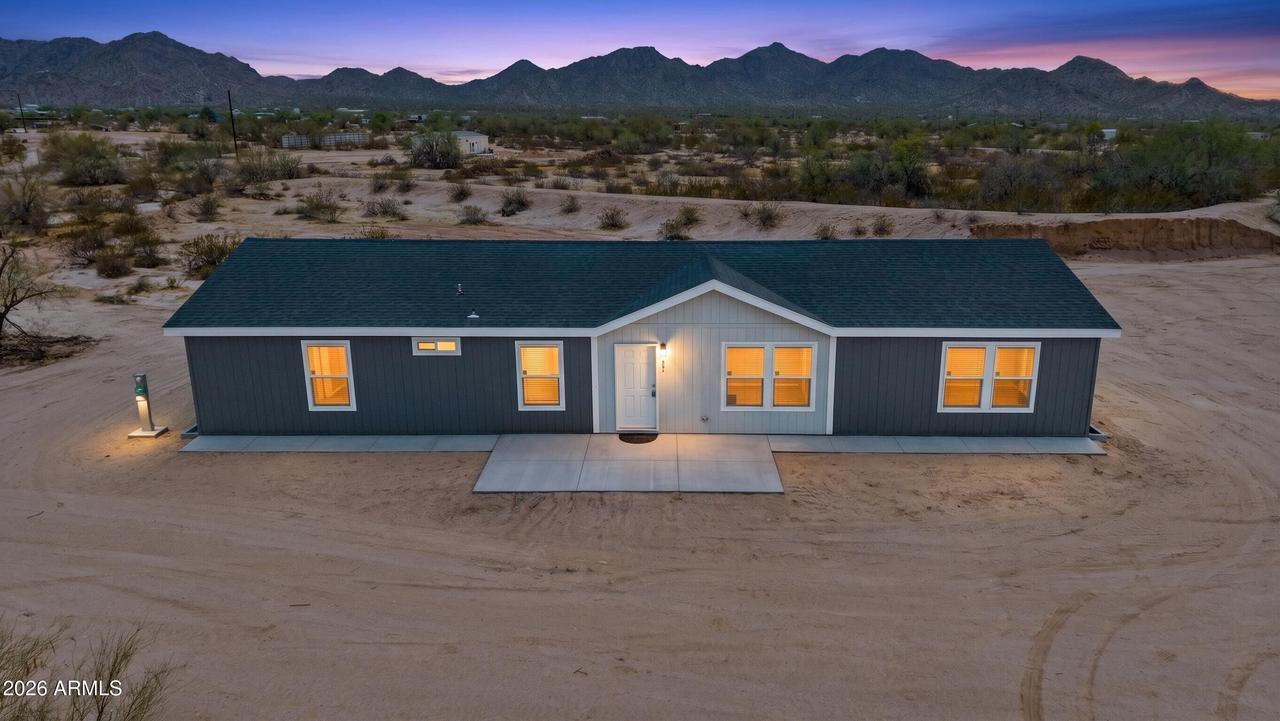 77 N Warren Rd., Maricopa, AZ 85139