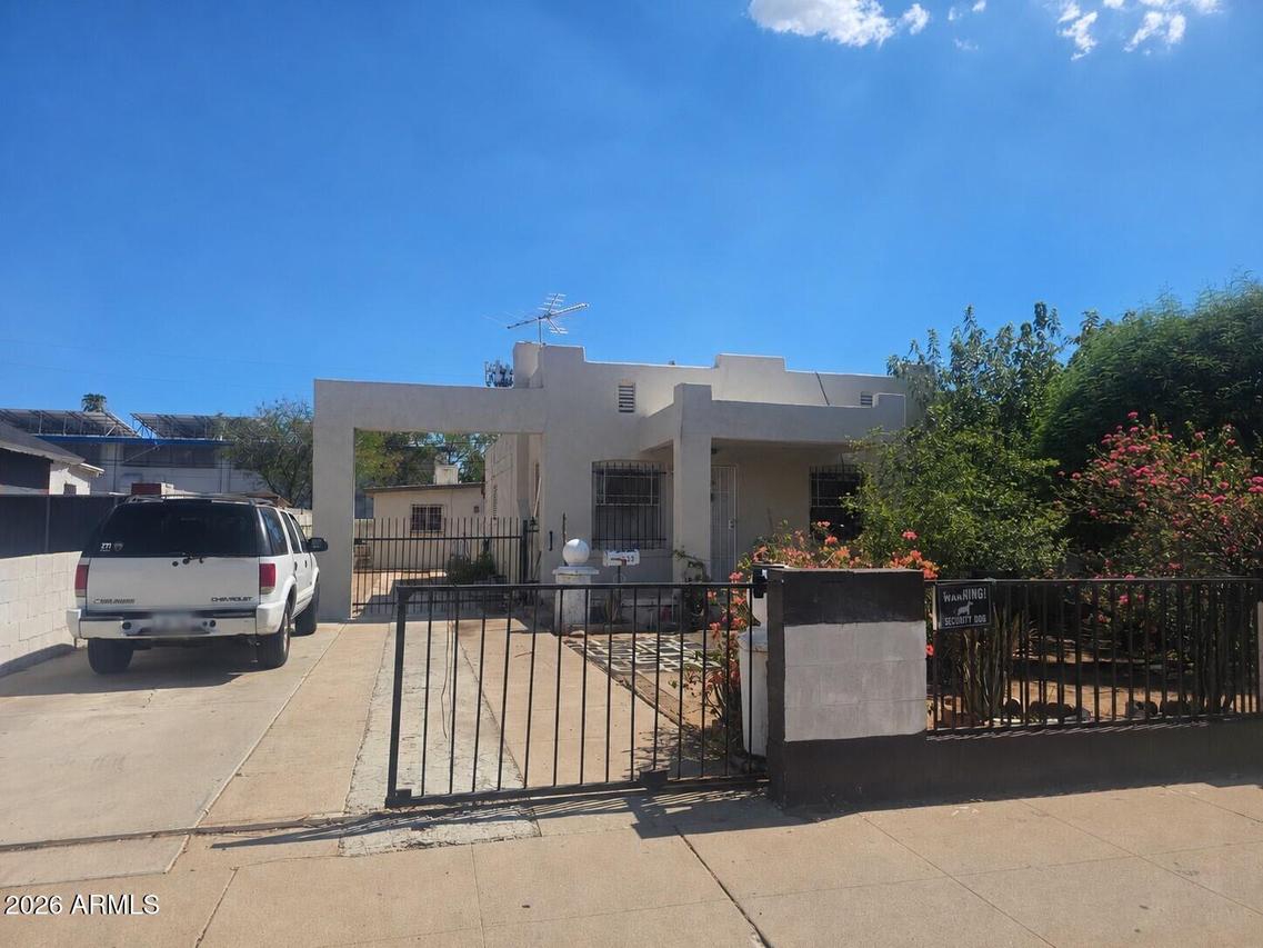 1433 E Brill St., Phoenix, AZ 85006