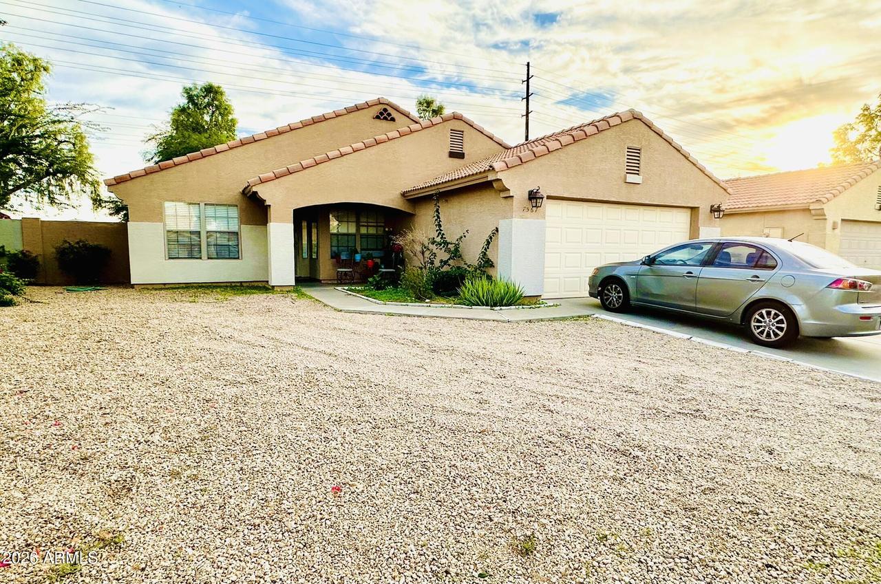 7567 W Pasadena Ave., Glendale, AZ 85303
