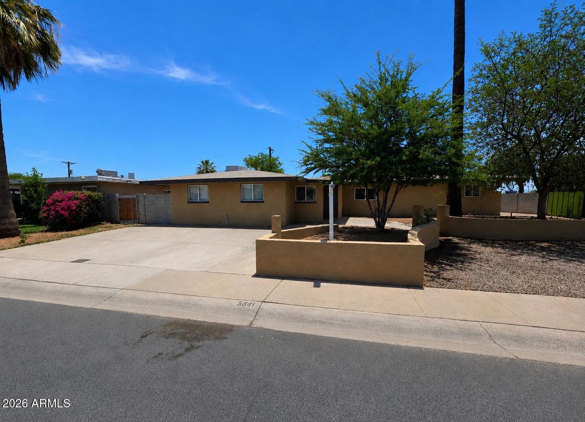 5841 W Mackenzie Dr., Phoenix, AZ 85031