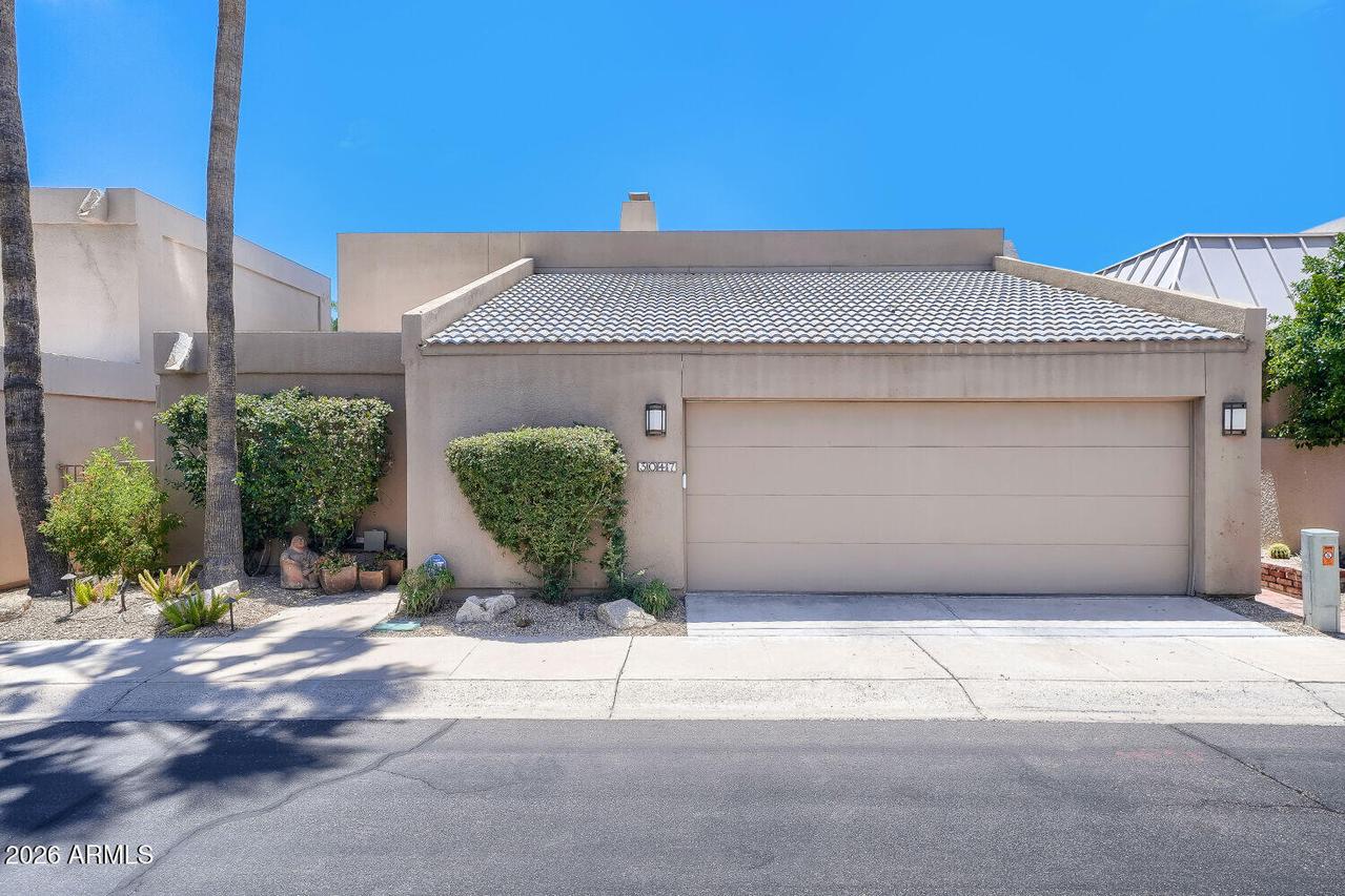 3047 E Stella Ln., Phoenix, AZ 85016