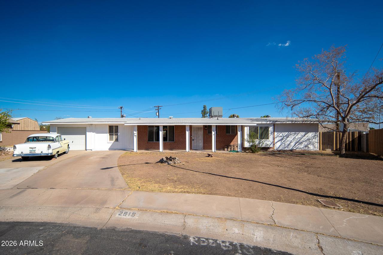 2919 W Mandalay Ln., Phoenix, AZ 85053