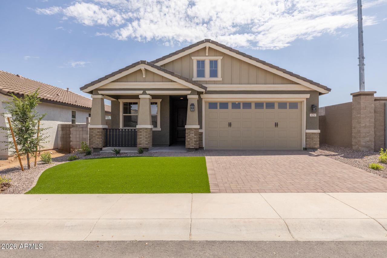 3250 W Molino Rd., San Tan Valley, AZ 85144