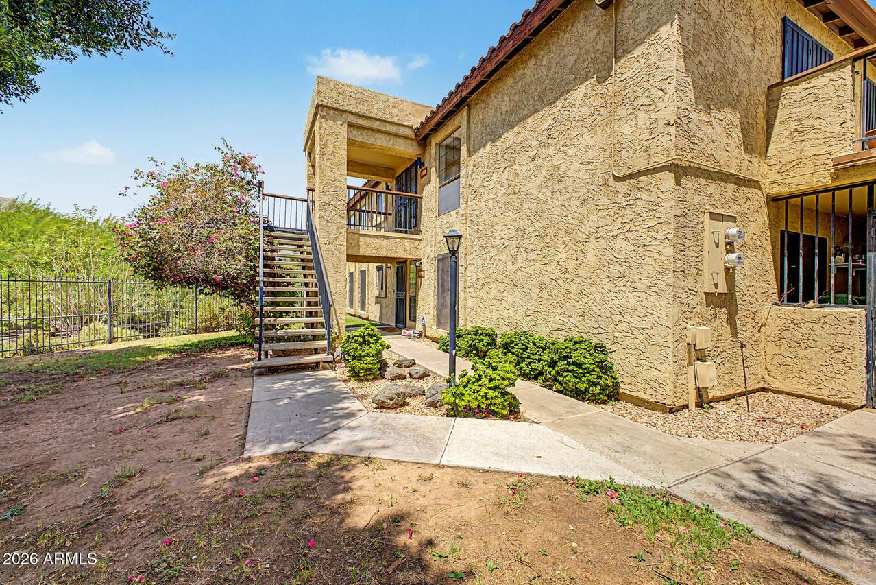 8202 N 21st Dr. #B201, Phoenix, AZ 85021