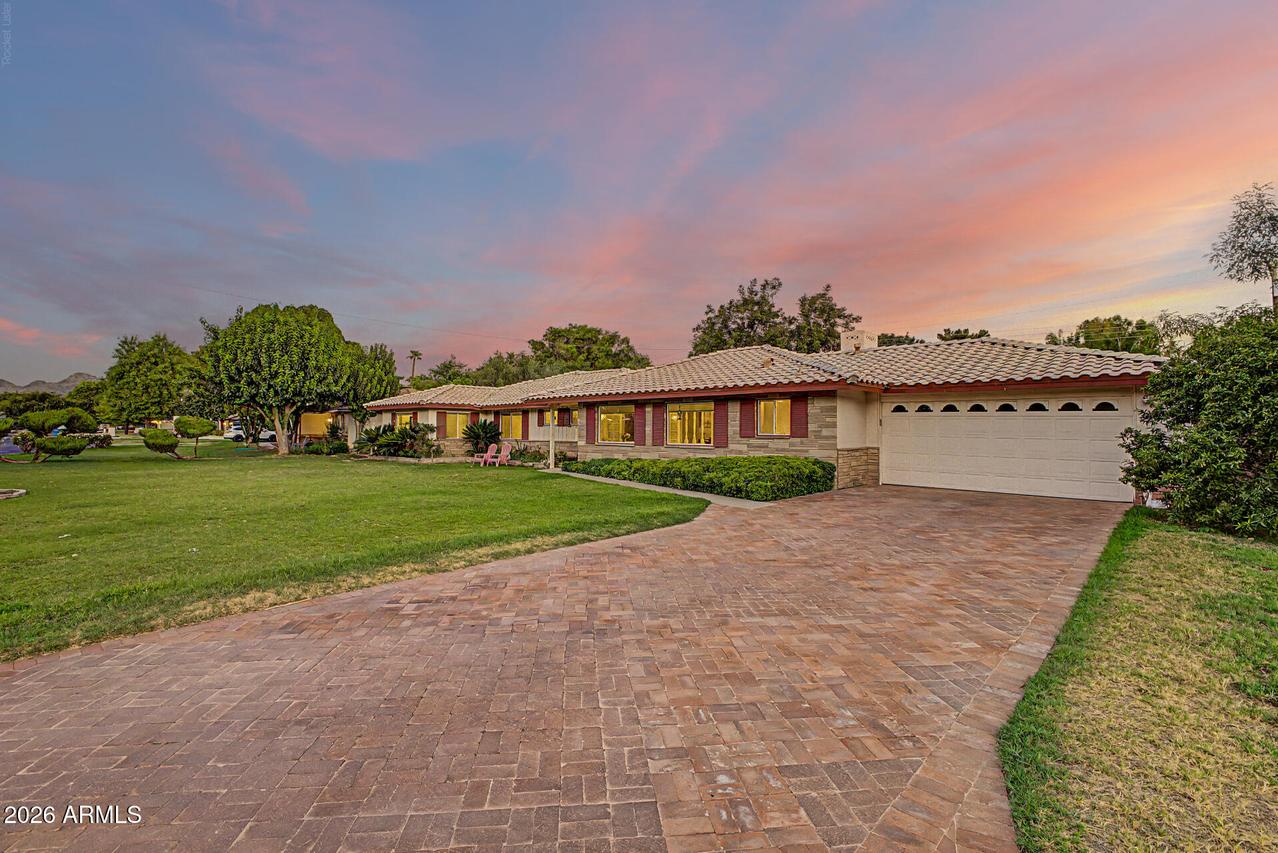 1001 W Kaler Dr., Phoenix, AZ 85021