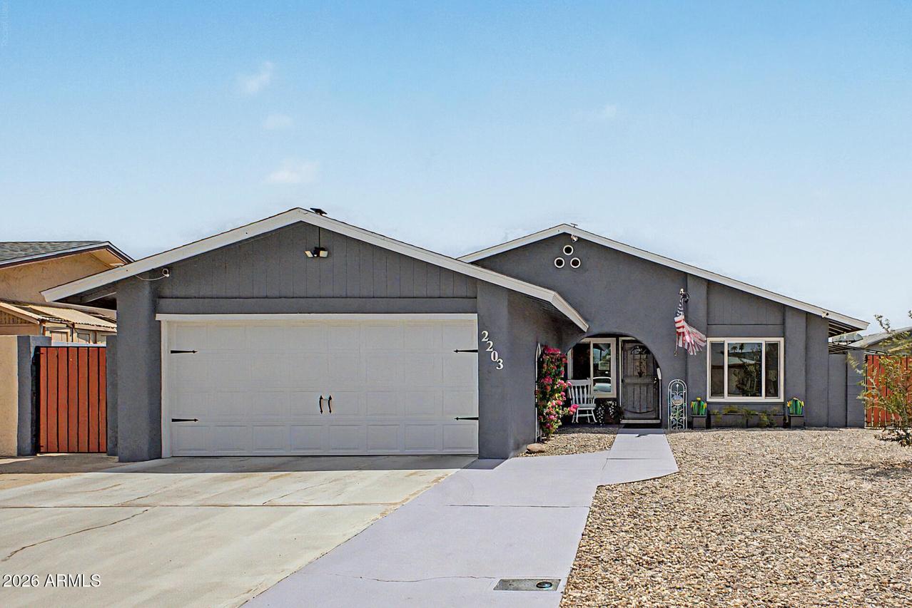 2203 W El Moro Ave., Mesa, AZ 85202