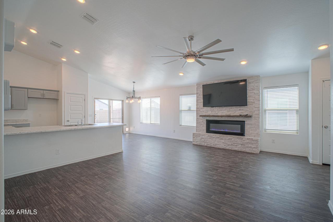961 W Prior Ave., Coolidge, AZ 85128