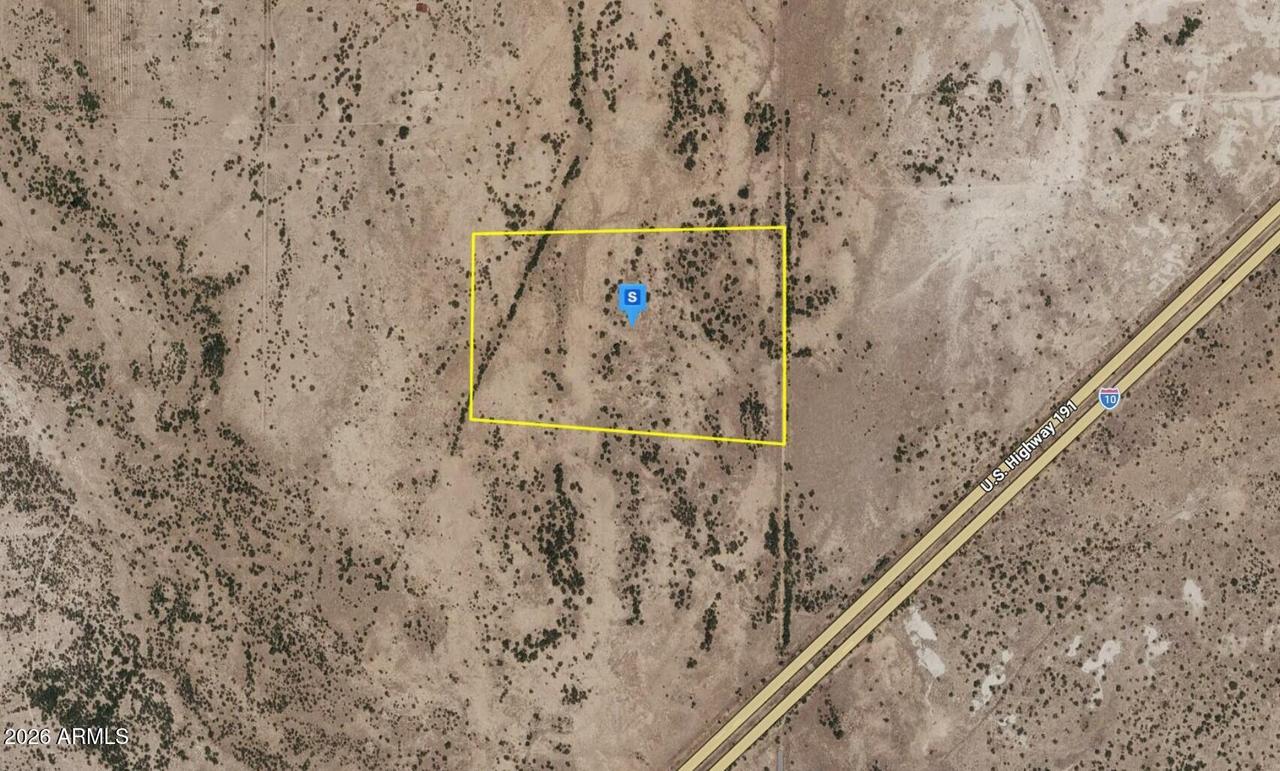 700 E Circle B Rd., Willcox, AZ 85643
