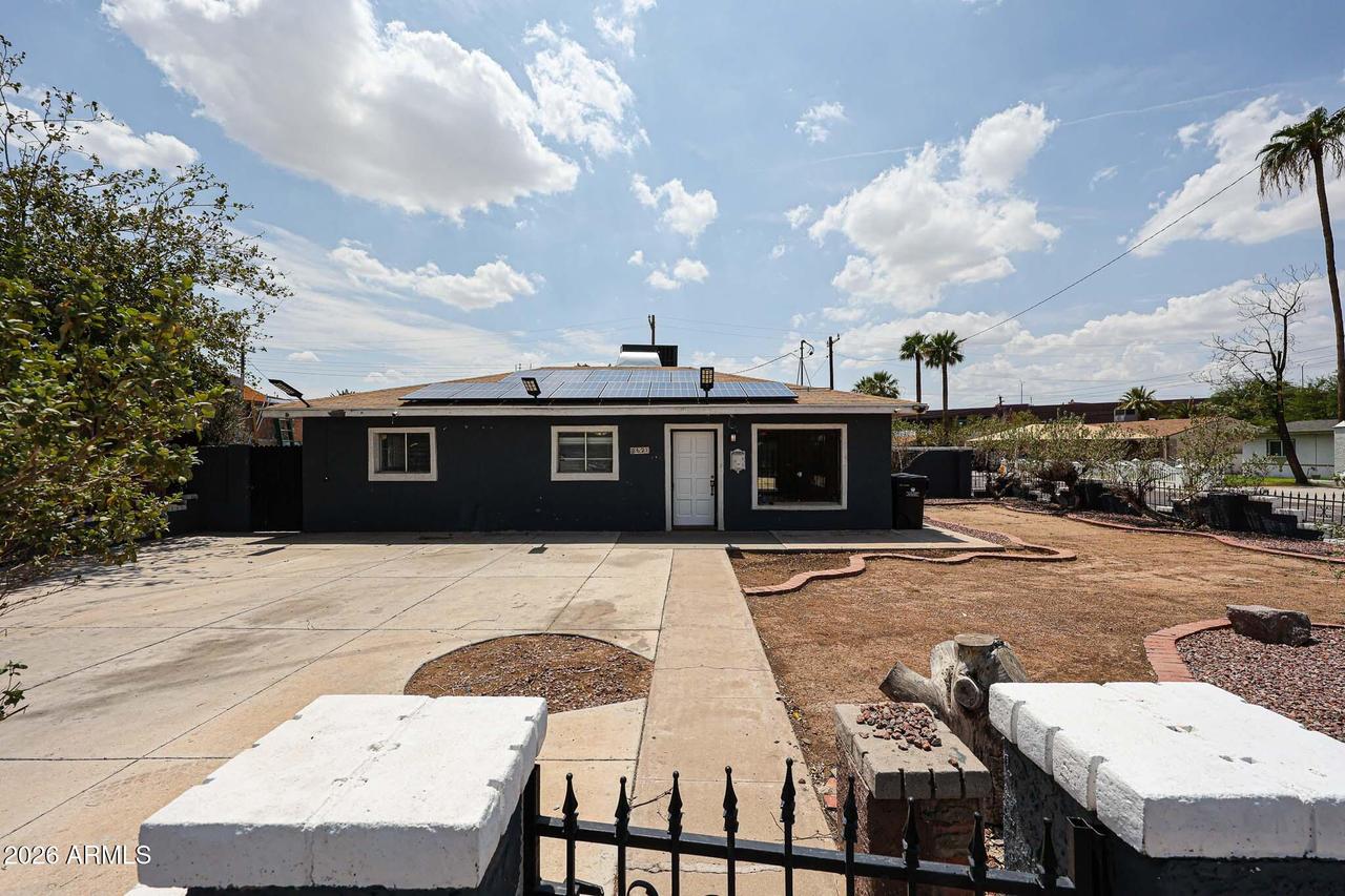 2621 W Avalon Dr., Phoenix, AZ 85017