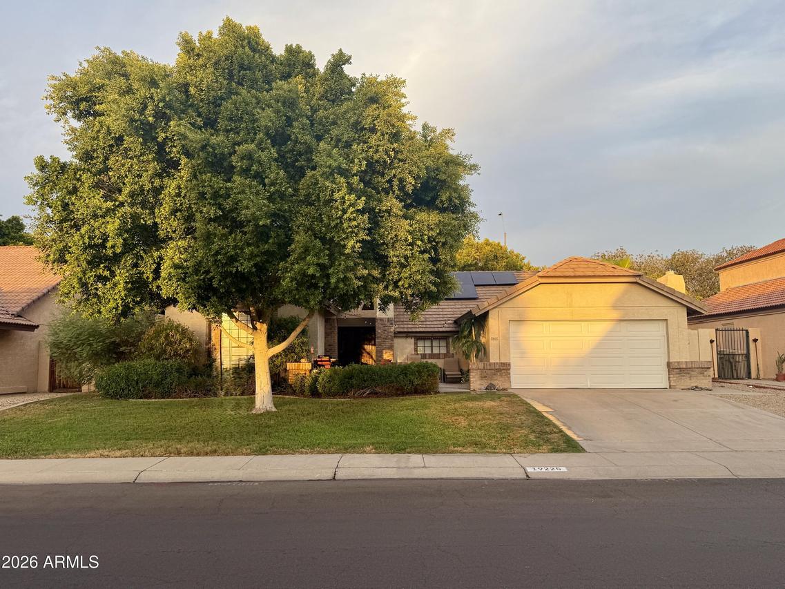19225 N 67th Dr., Glendale, AZ 85308