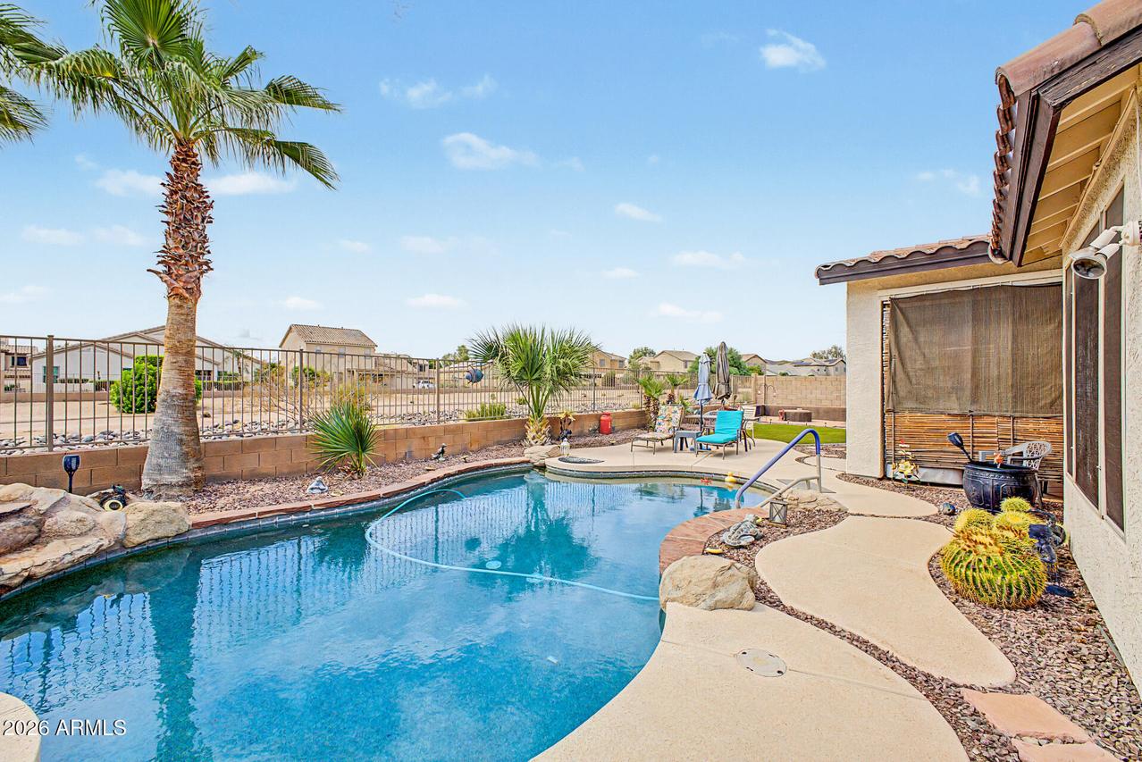25424 N 73rd Ave., Peoria, AZ 85383