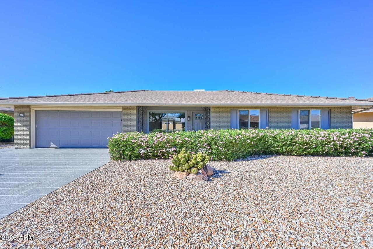 9301 W Glen Oaks Cir., Sun City, AZ 85351