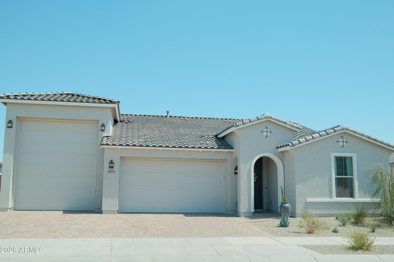 16773 W Whispering Wind Dr., Surprise, AZ 85387