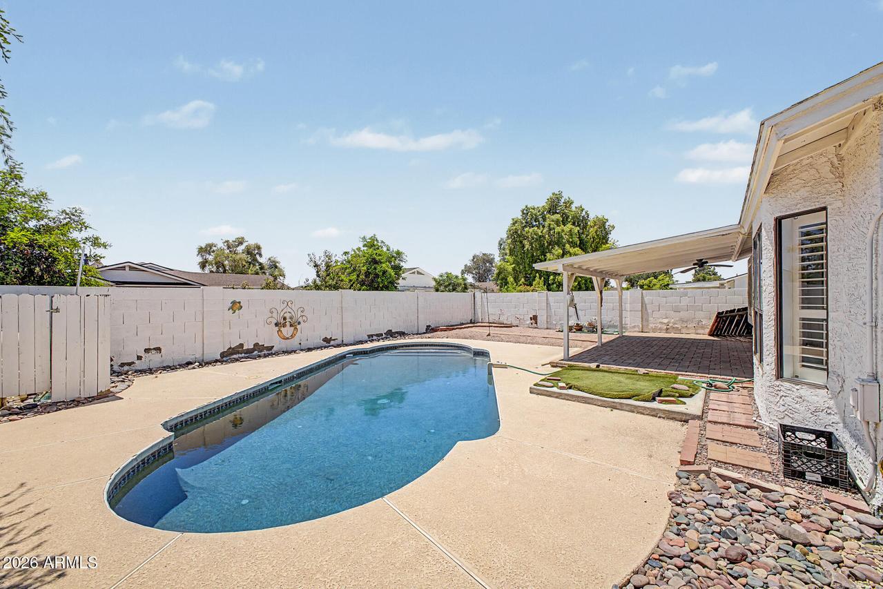 405 W Sandra Ter., Phoenix, AZ 85023