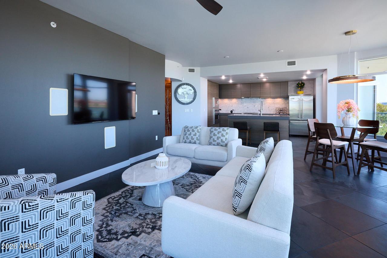 140 E Rio Salado Pkwy. #207, Tempe, AZ 85281
