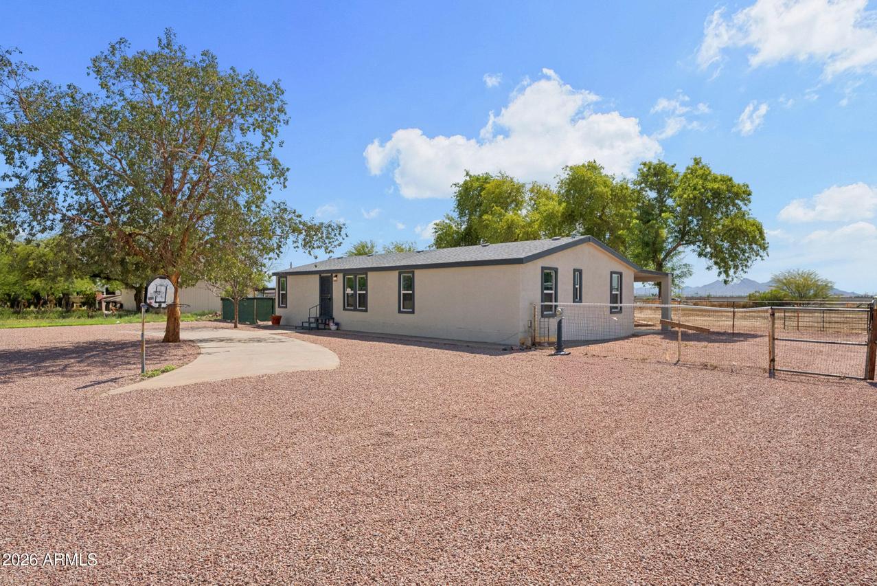 36220 N Quick Draw Ln., San Tan Valley, AZ 85140