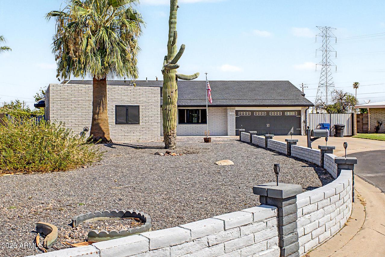 3710 E Arbor Cir., Mesa, AZ 85206