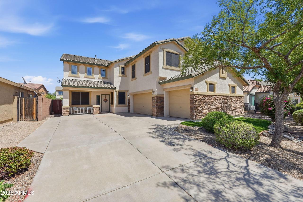 38301 N Carolina Ave., San Tan Valley, AZ 85140