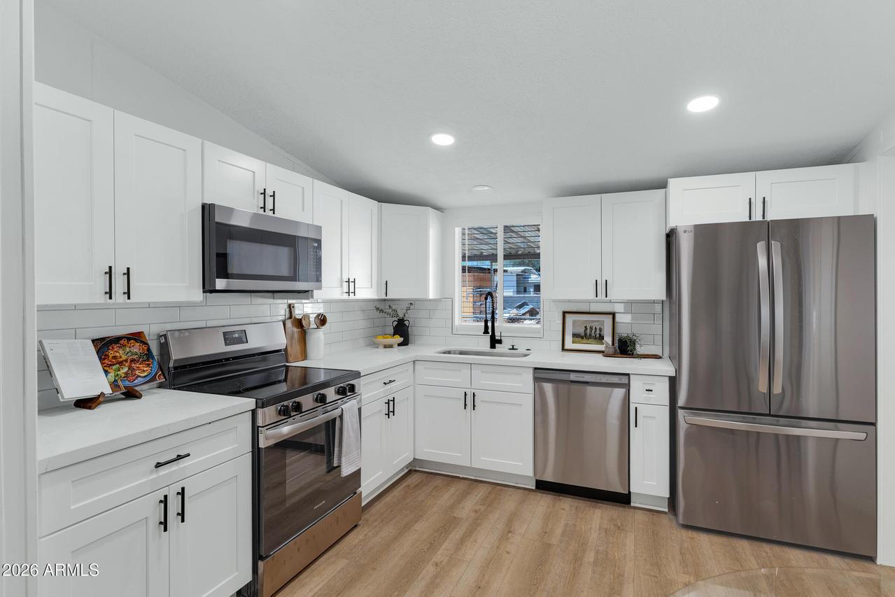 646 S 98th St., Mesa, AZ 85208