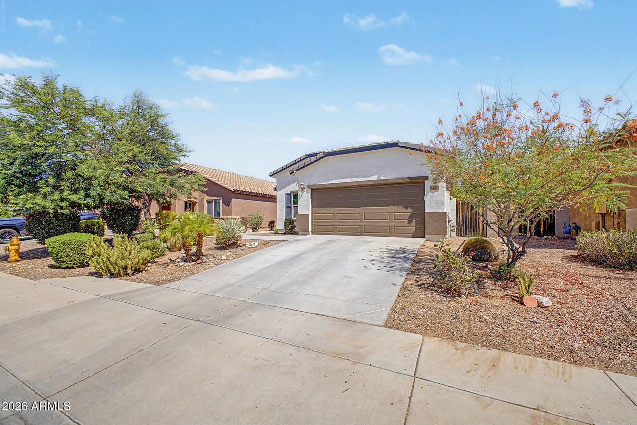 10800 W Cottontail Ln., Peoria, AZ 85383